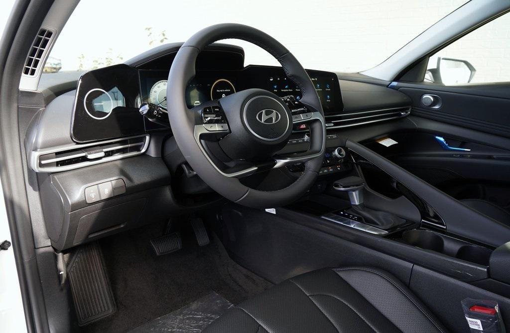 new 2025 Hyundai Elantra car, priced at $27,840