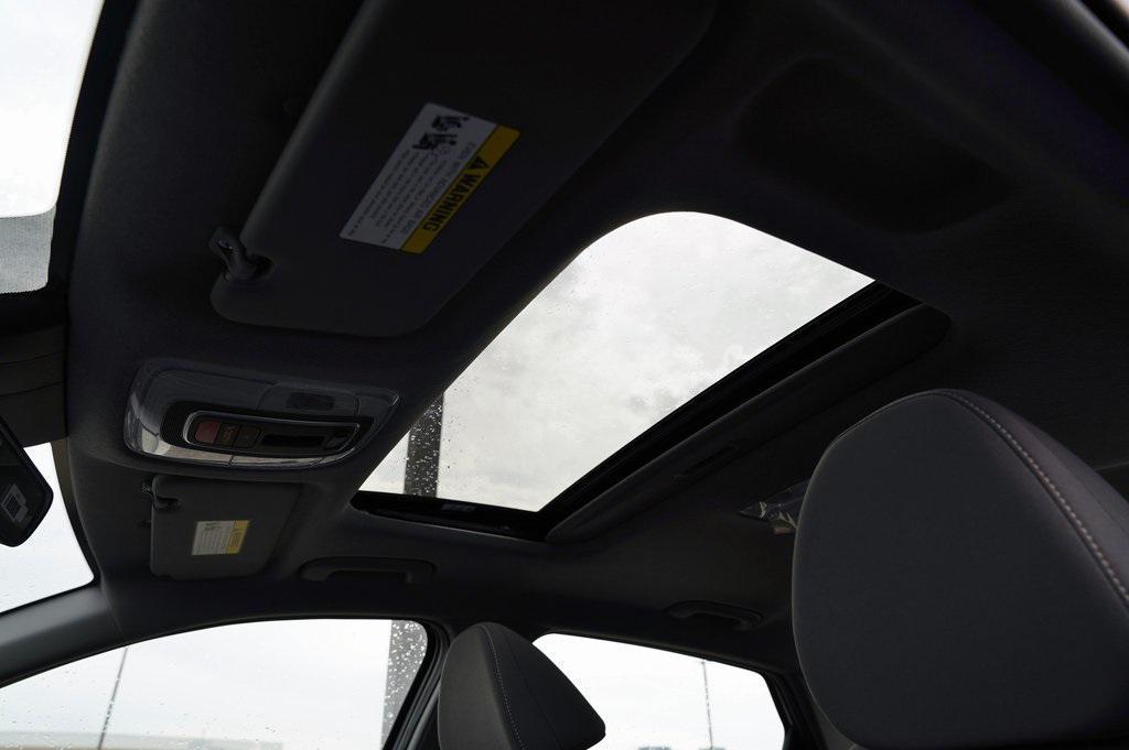 new 2025 Hyundai Elantra car, priced at $26,335