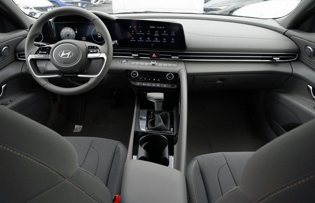 new 2025 Hyundai Elantra car, priced at $26,335