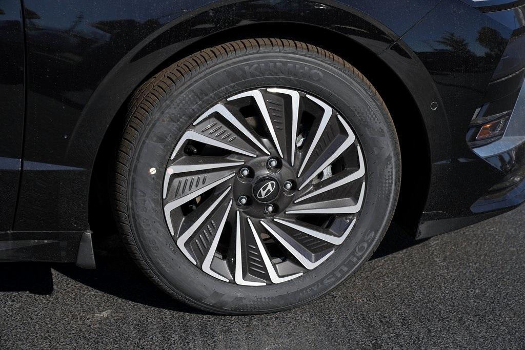 new 2025 Hyundai Sonata Hybrid car, priced at $38,525
