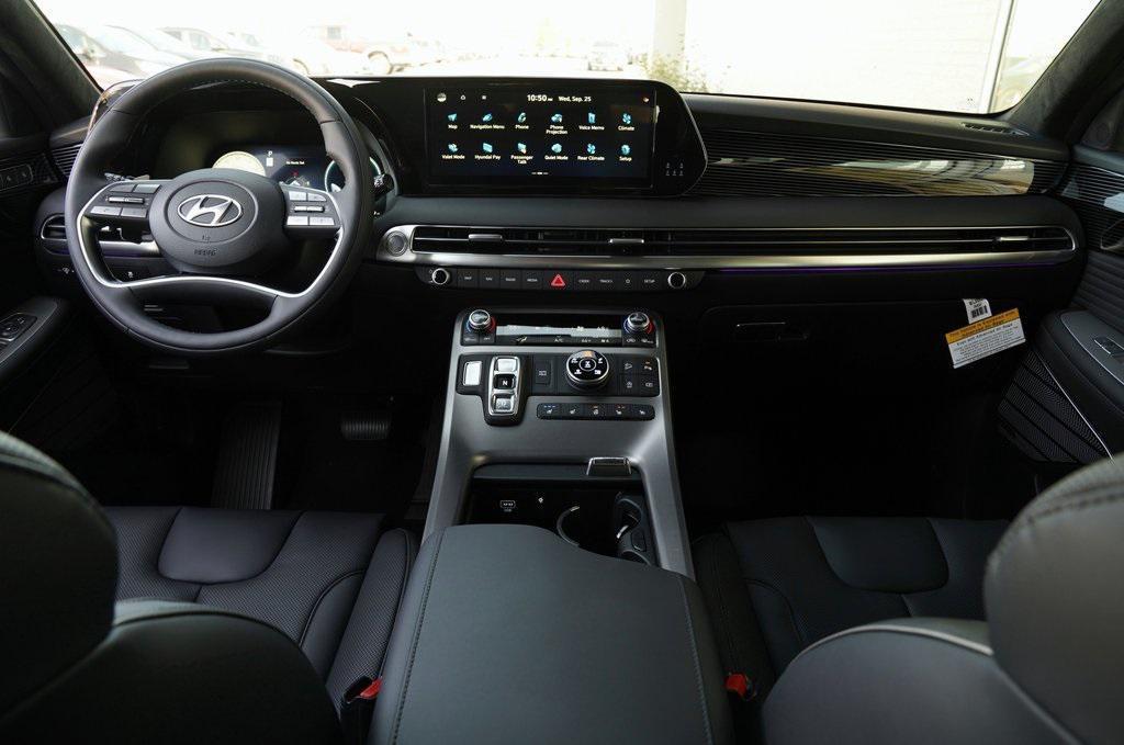 used 2025 Hyundai Palisade car, priced at $50,676