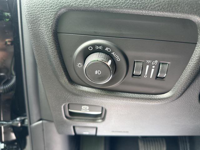 new 2025 Jeep Grand Cherokee L car, priced at $51,100