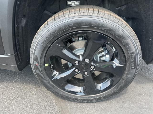 new 2025 Jeep Grand Cherokee L car, priced at $51,100