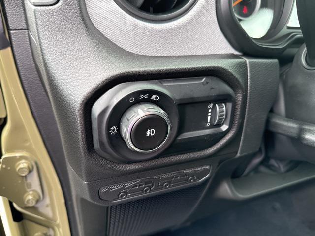 new 2025 Jeep Wrangler car, priced at $33,771