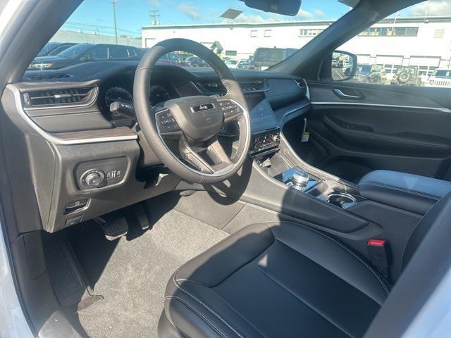 new 2025 Jeep Grand Cherokee L car, priced at $48,255