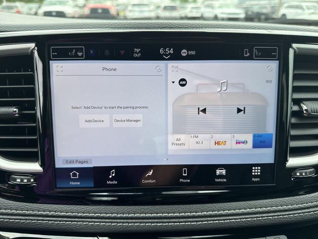new 2025 Chrysler Pacifica car, priced at $41,752