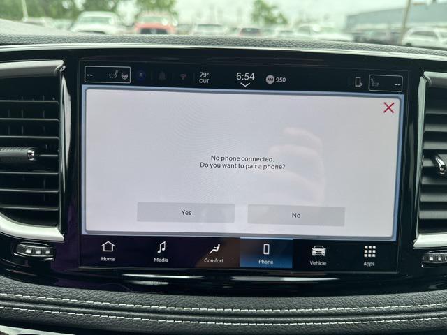 new 2025 Chrysler Pacifica car, priced at $41,752