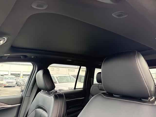 new 2025 Jeep Grand Cherokee car, priced at $49,142