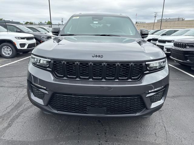 new 2025 Jeep Grand Cherokee car, priced at $49,142