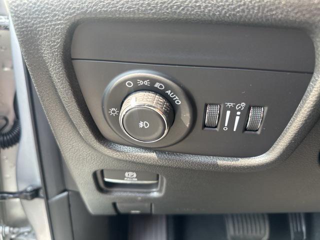 new 2025 Jeep Grand Cherokee L car, priced at $48,758