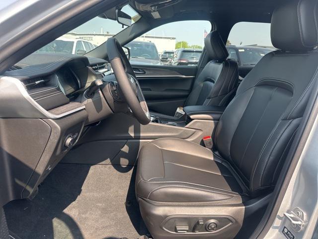 new 2025 Jeep Grand Cherokee L car, priced at $48,758