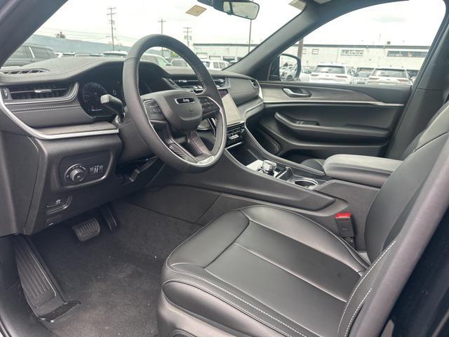 new 2025 Jeep Grand Cherokee car, priced at $46,800