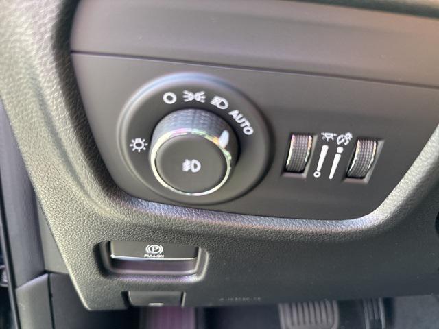 new 2025 Jeep Grand Cherokee car, priced at $44,639