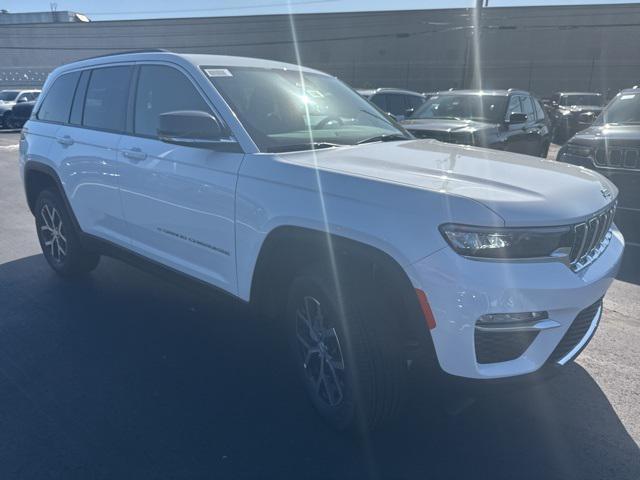 new 2025 Jeep Grand Cherokee car, priced at $44,127