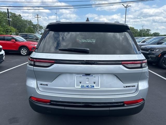 new 2024 Jeep Grand Cherokee car, priced at $44,099