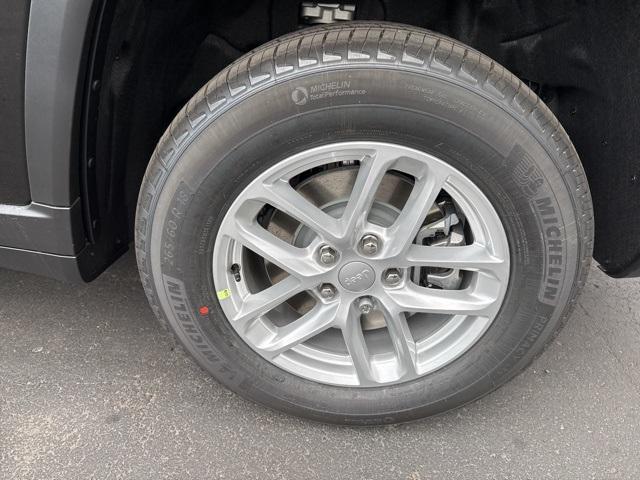 new 2025 Jeep Grand Cherokee L car, priced at $42,989