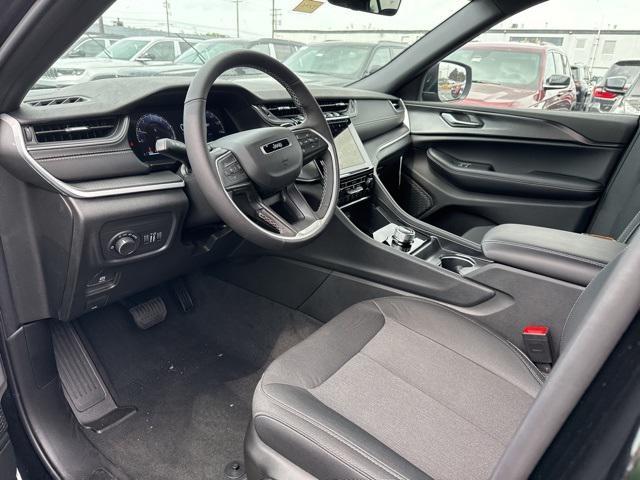 new 2025 Jeep Grand Cherokee L car, priced at $42,989