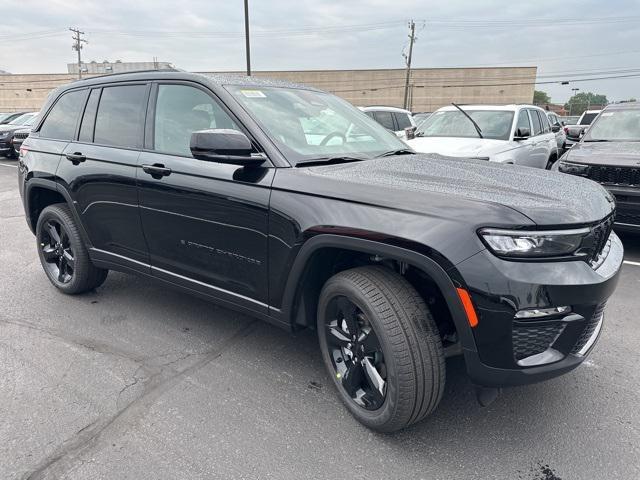 new 2025 Jeep Grand Cherokee car, priced at $46,981