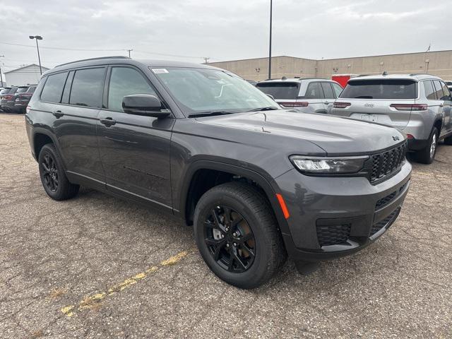 new 2024 Jeep Grand Cherokee L car, priced at $46,030