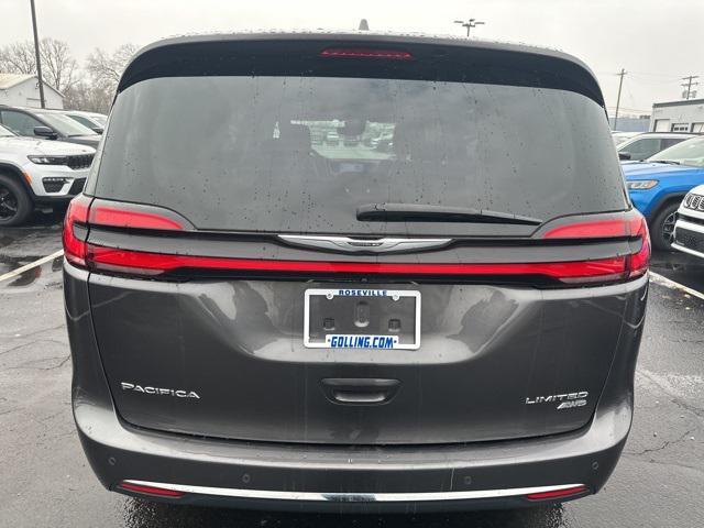 used 2022 Chrysler Pacifica car, priced at $29,000