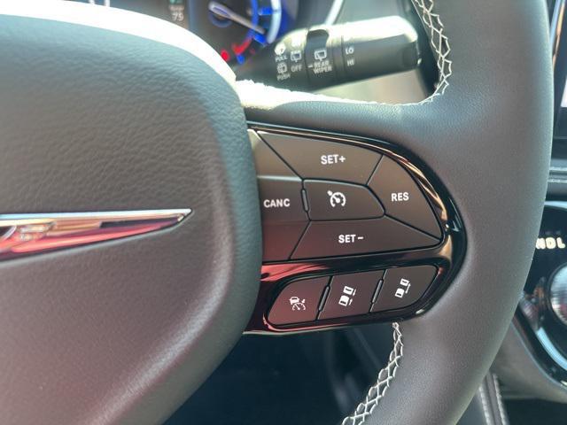 new 2025 Chrysler Pacifica Hybrid car, priced at $56,300