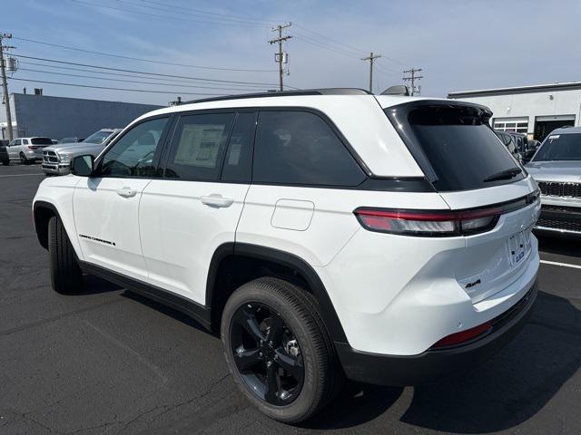 used 2024 Jeep Grand Cherokee car, priced at $45,199