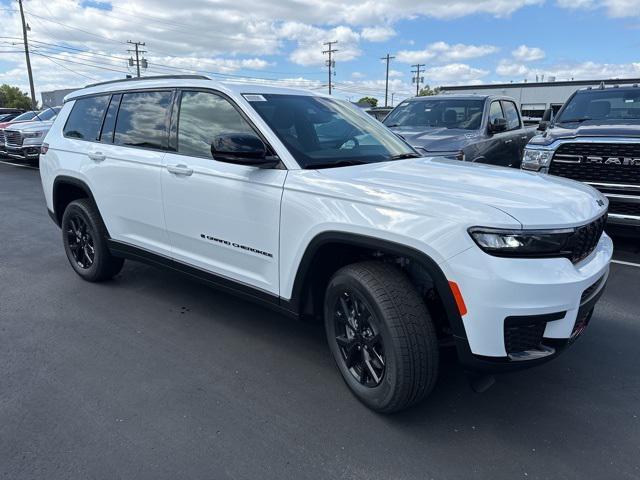 new 2024 Jeep Grand Cherokee L car, priced at $45,435