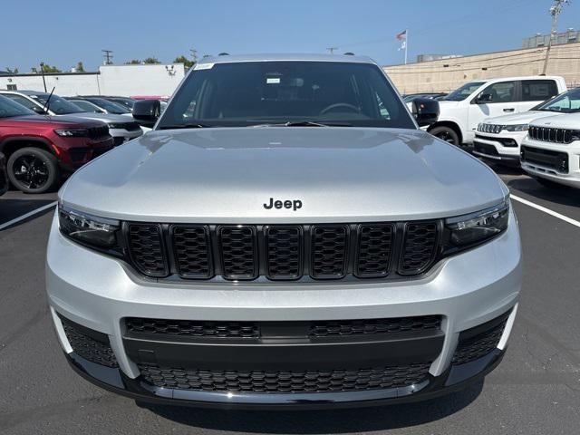 new 2024 Jeep Grand Cherokee L car, priced at $41,495