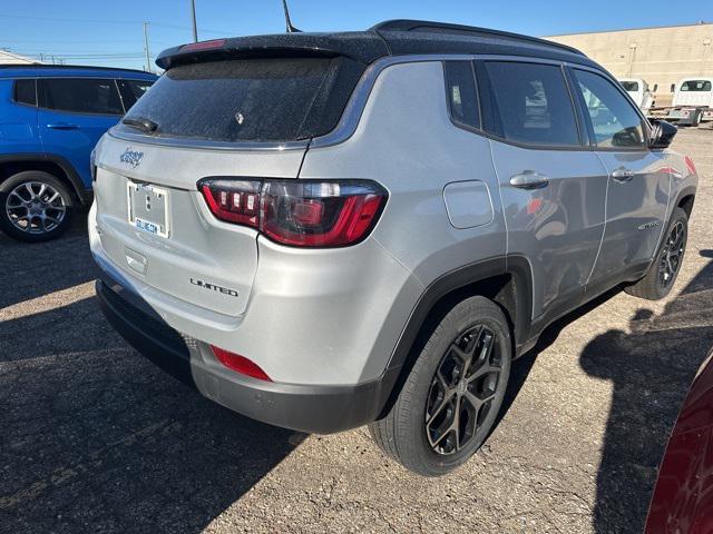 new 2024 Jeep Compass car, priced at $28,989