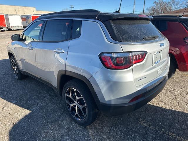 new 2024 Jeep Compass car, priced at $28,989