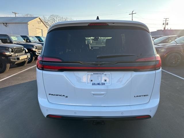 new 2024 Chrysler Pacifica car, priced at $53,855