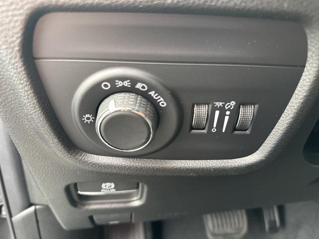 new 2025 Jeep Grand Cherokee car, priced at $41,333