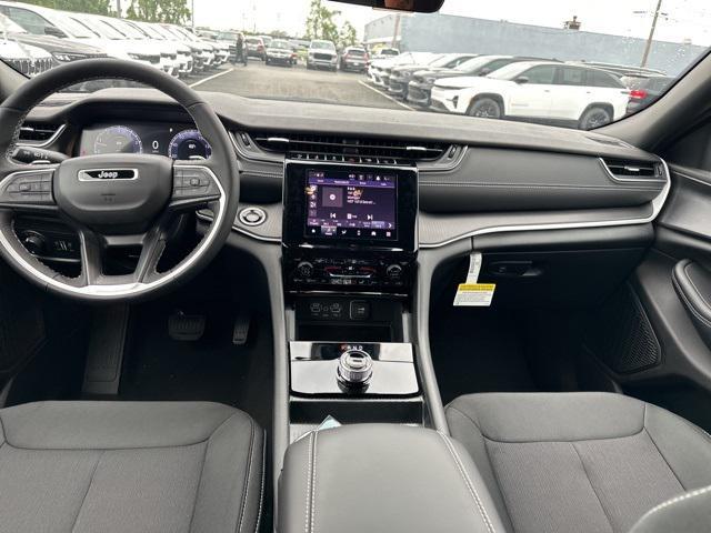 new 2025 Jeep Grand Cherokee car, priced at $41,333