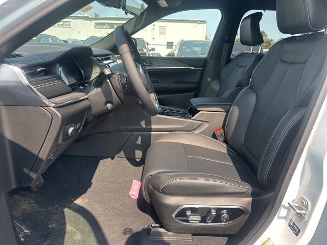 new 2025 Jeep Grand Cherokee L car, priced at $60,353