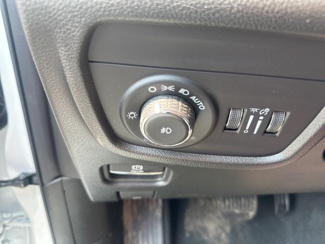 new 2025 Jeep Grand Cherokee L car, priced at $60,353