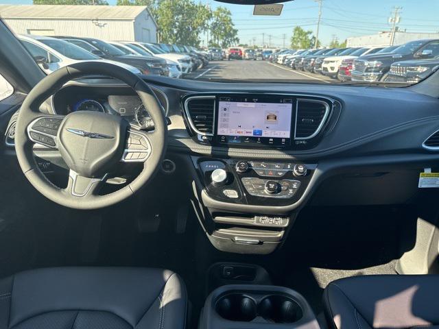 new 2025 Chrysler Pacifica car, priced at $42,247
