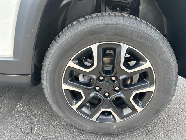 used 2020 Jeep Compass car, priced at $17,000