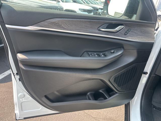 new 2025 Jeep Grand Cherokee L car, priced at $50,588
