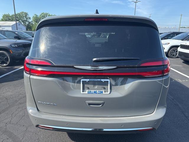 new 2025 Chrysler Pacifica car, priced at $42,247