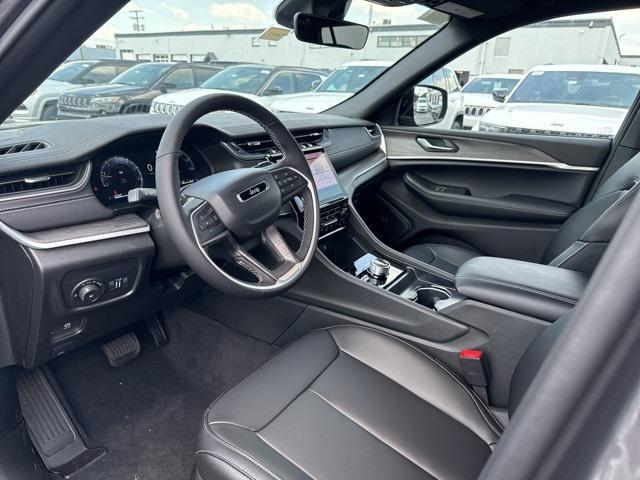 new 2025 Jeep Grand Cherokee car, priced at $44,639