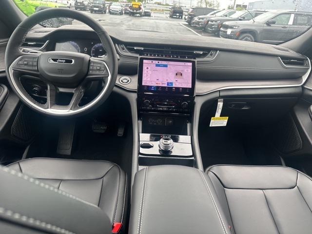 new 2025 Jeep Grand Cherokee car, priced at $46,800