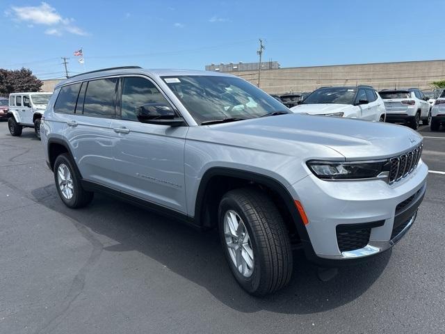 new 2024 Jeep Grand Cherokee L car, priced at $43,220