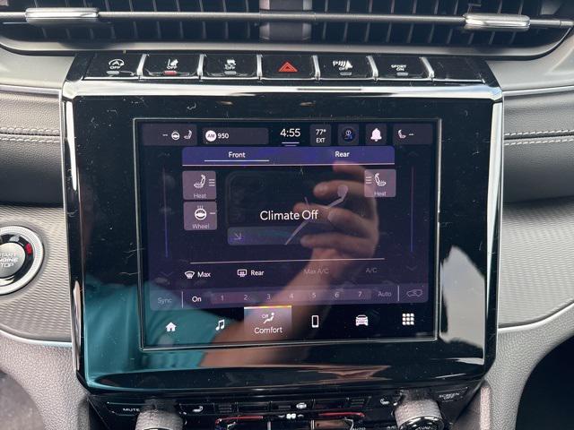 new 2025 Jeep Grand Cherokee L car, priced at $42,989