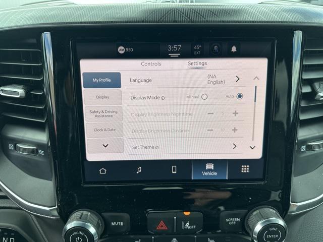 new 2025 Ram 1500 car, priced at $45,685