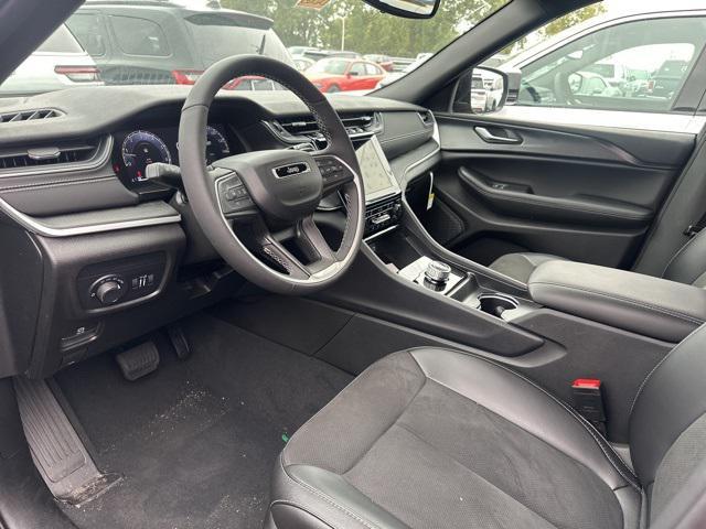 new 2024 Jeep Grand Cherokee L car, priced at $48,170