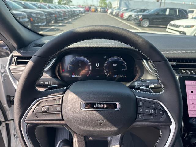 new 2025 Jeep Grand Cherokee car, priced at $48,631