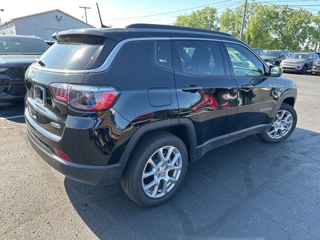 new 2024 Jeep Compass car, priced at $30,585