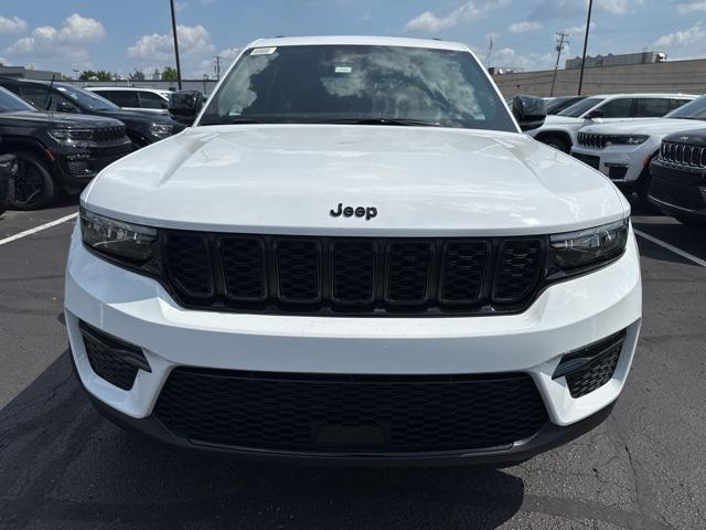 new 2025 Jeep Grand Cherokee car, priced at $48,631