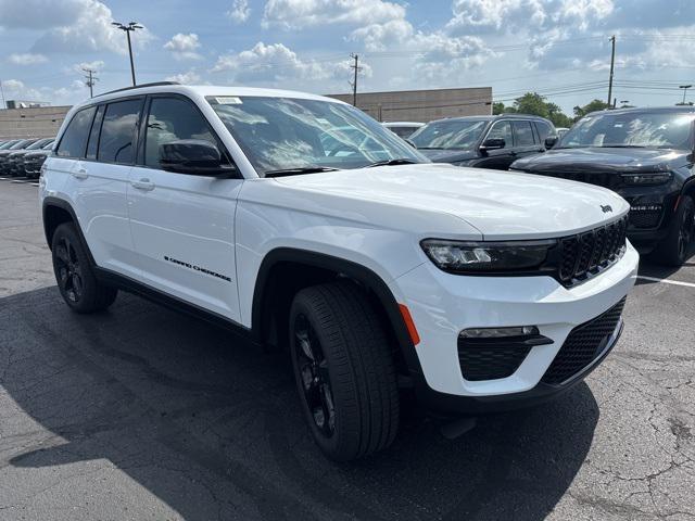 new 2025 Jeep Grand Cherokee car, priced at $48,631
