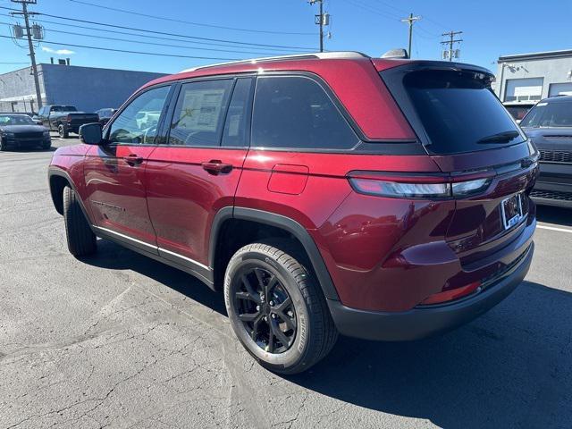 new 2025 Jeep Grand Cherokee car, priced at $45,030